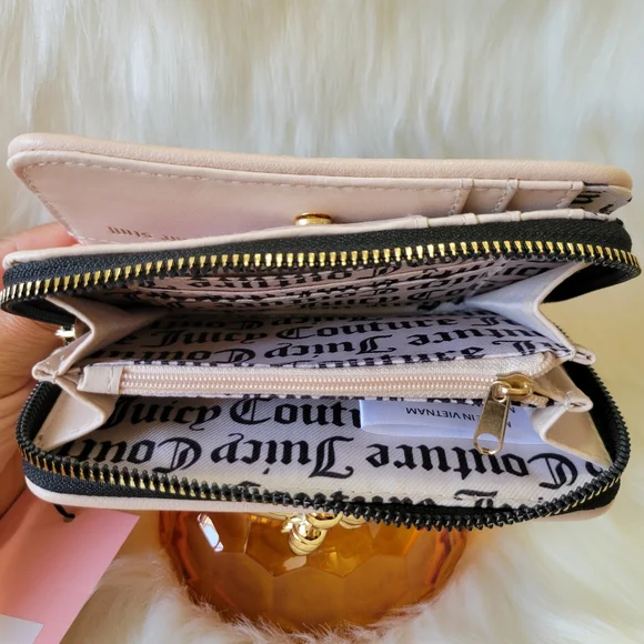 🩷🩷JUICY COUTURE Spring Fling multi compartment bifold wallet 🩷🩷 - Picture 5 of 7